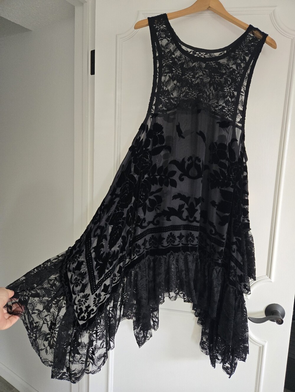 NWT Black Sheer Velvet Cutout Lace Handkerchief Style Dress Jumper O/S